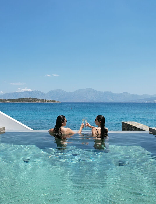 Minos Beach Art Hotel 3